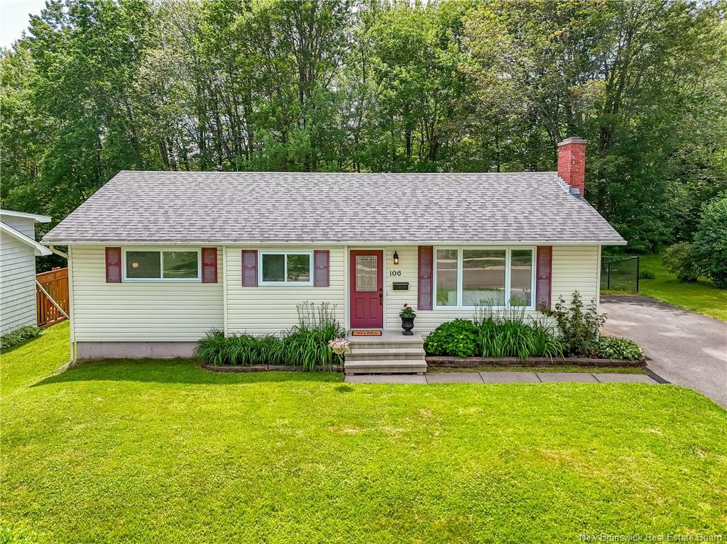 Photo de la propriété:  106 Dover Crescent  NB E3B 4T9 
