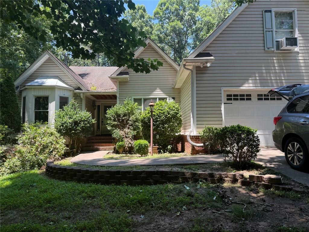 Property Photo: 85 Morning Glen Drive GA 30024