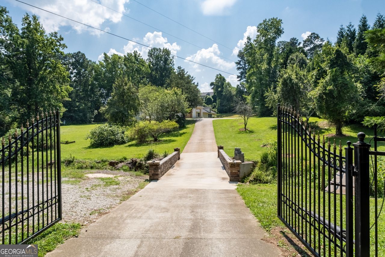 Property Photo: 3309 Bethany Bend GA 30004