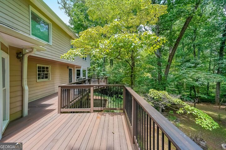 Property Photo: 2402 Woodbridge Drive GA 30066