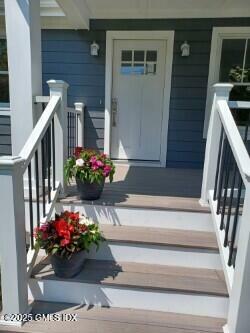 Property Photo: 105 Houston Terrace CT 06902