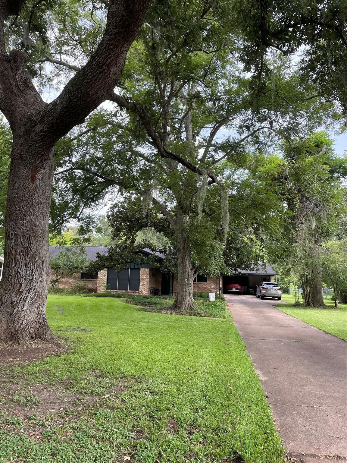 Property Photo: 507 Oak Drive TX 77566