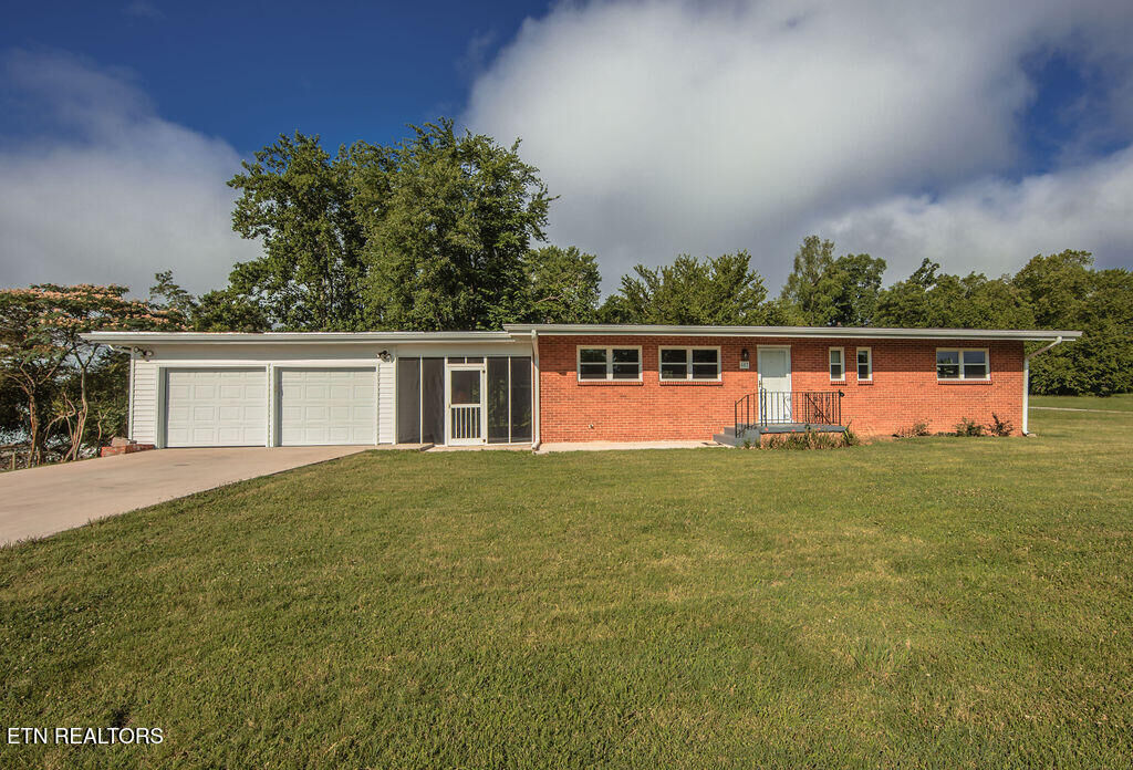 Property Photo: 607 Peachtree Rd TN 37763