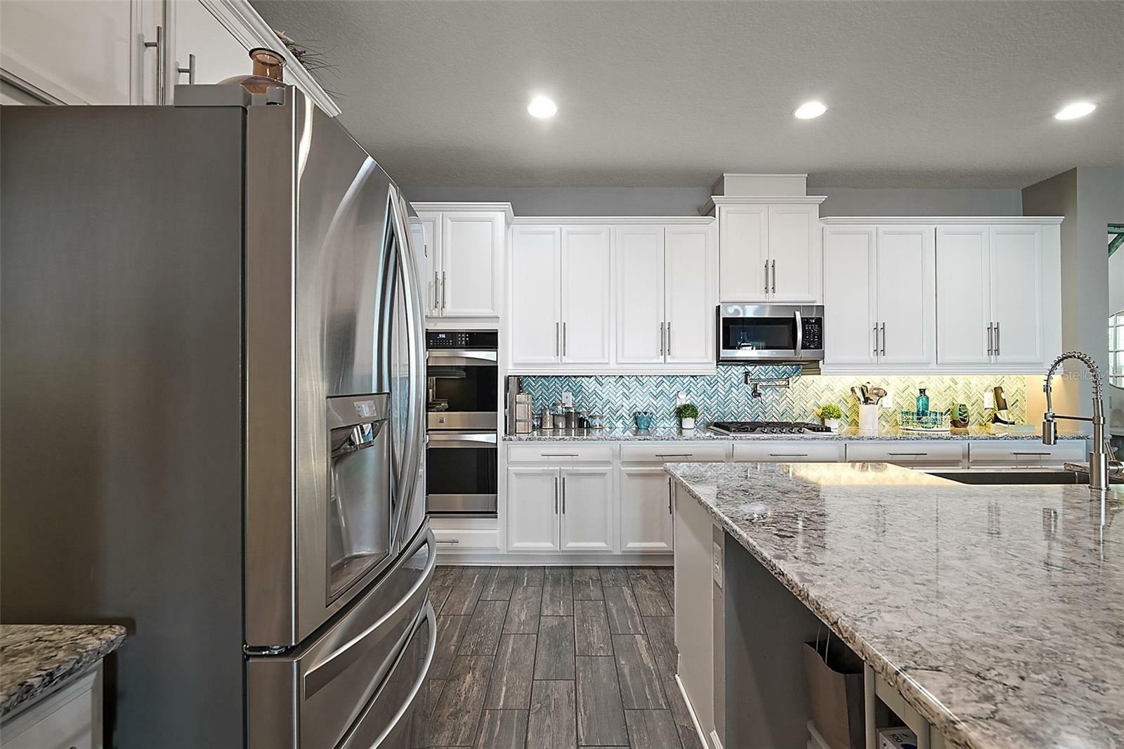Property Photo: 2136 Lula Road FL 34715