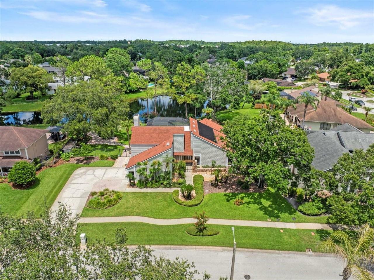 Property Photo: 4118 Carrollwood Village Drive FL 33618