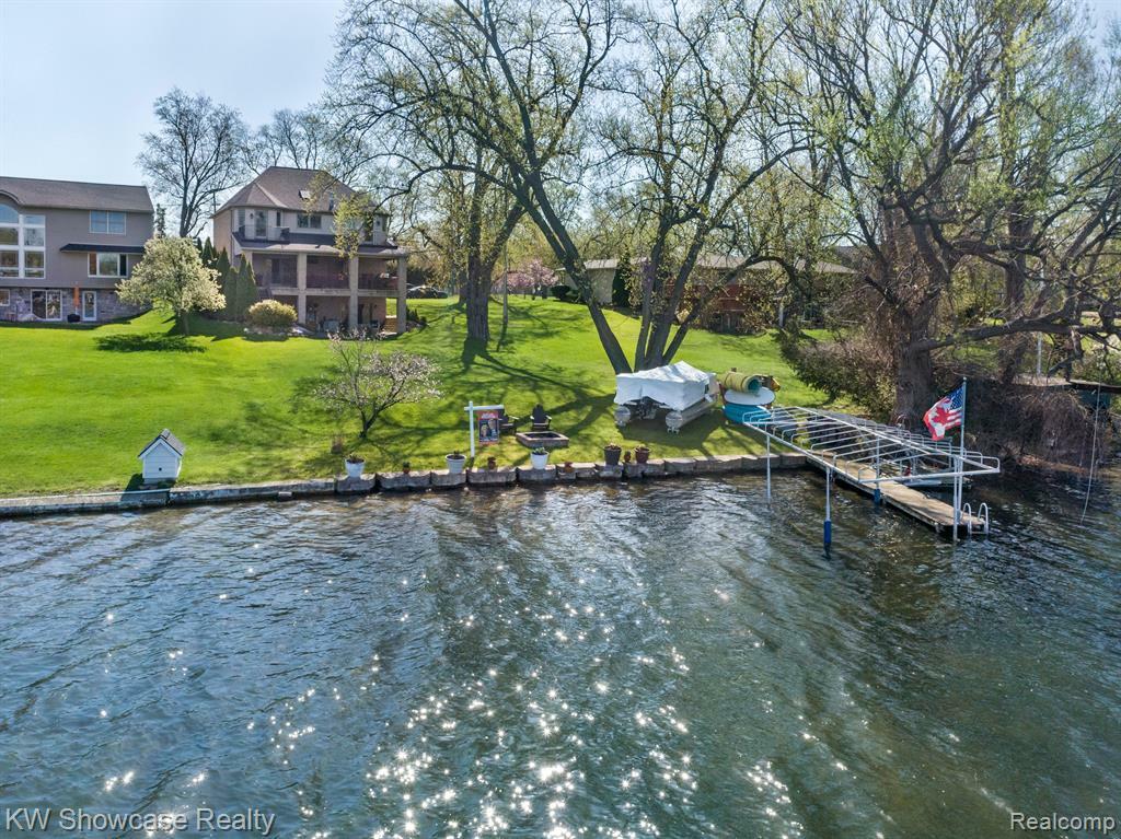 Property Photo: 3190 Edgewood Park Drive MI 48382 4429
