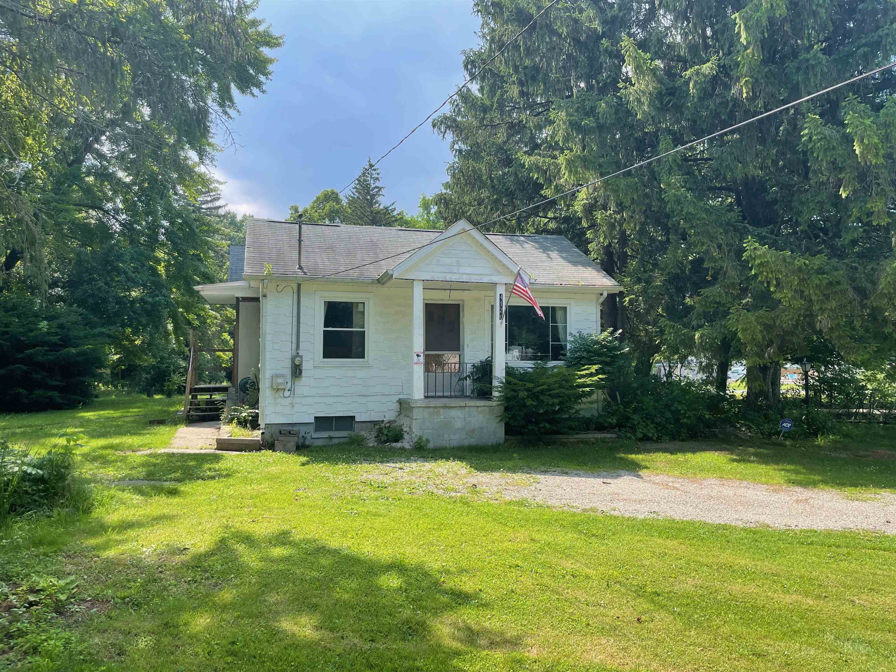 4120 S Washington Road  Saginaw MI 48601 photo
