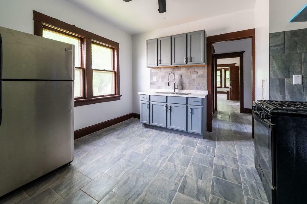 Property Photo: 3252 N 10th St 3254 WI 53206