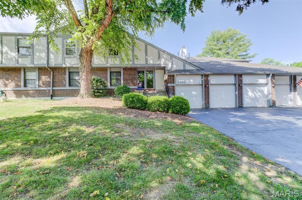 Property Photo:  2366 Seven Pines Drive 8  MO 63146 