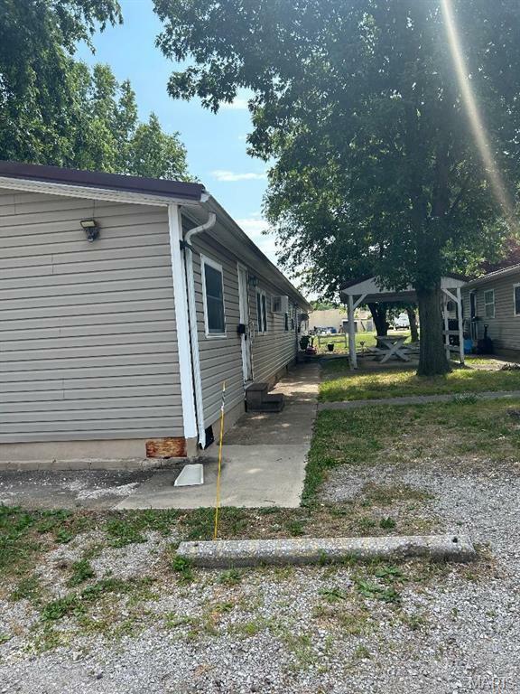 Property Photo: 427-434 East Drive IL 62257