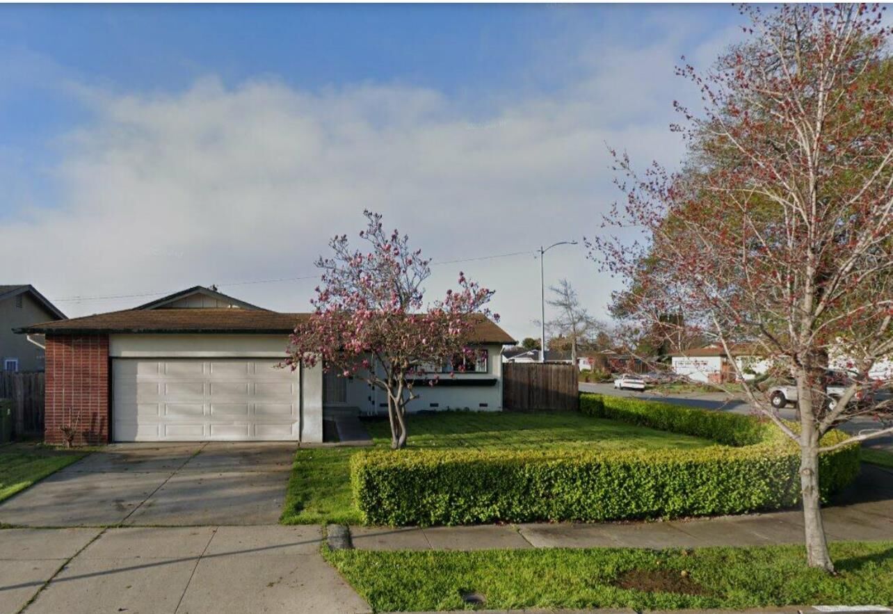 Property Photo:  39511 Pardee Court  CA 94538 