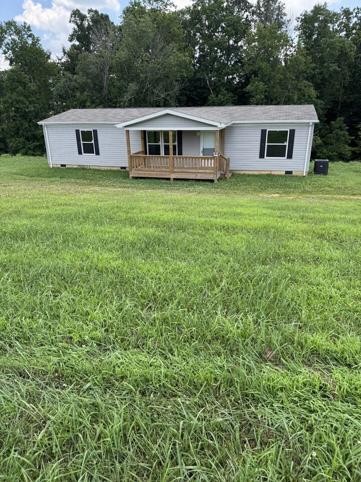 Property Photo: 9458 Sunrise Road TN 37150