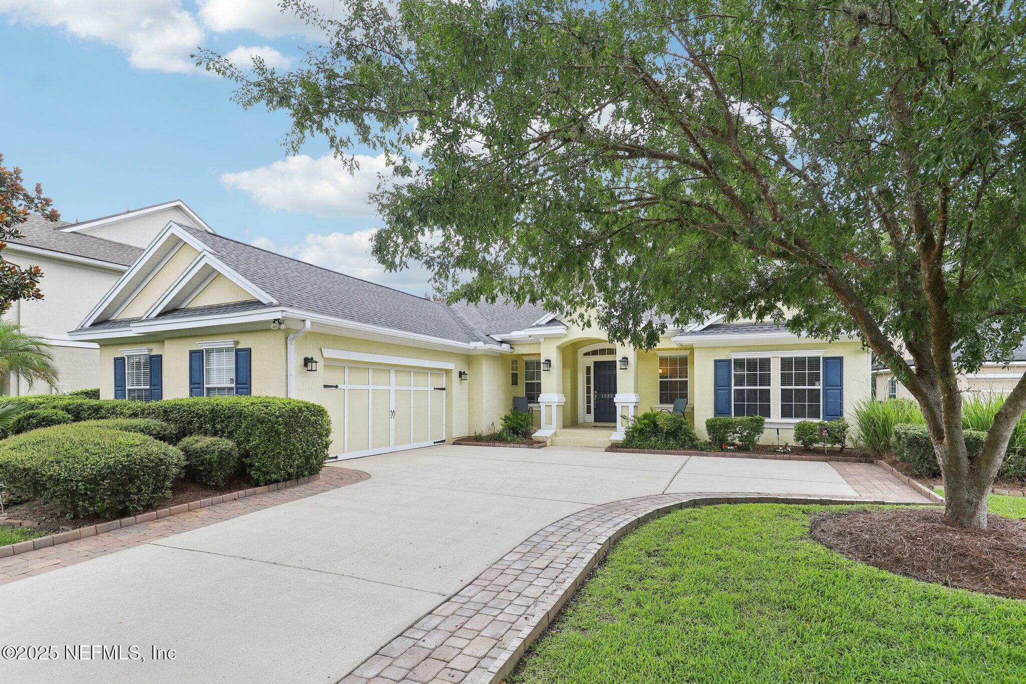 Property Photo:  1028 Meadow View Lane  FL 32092 