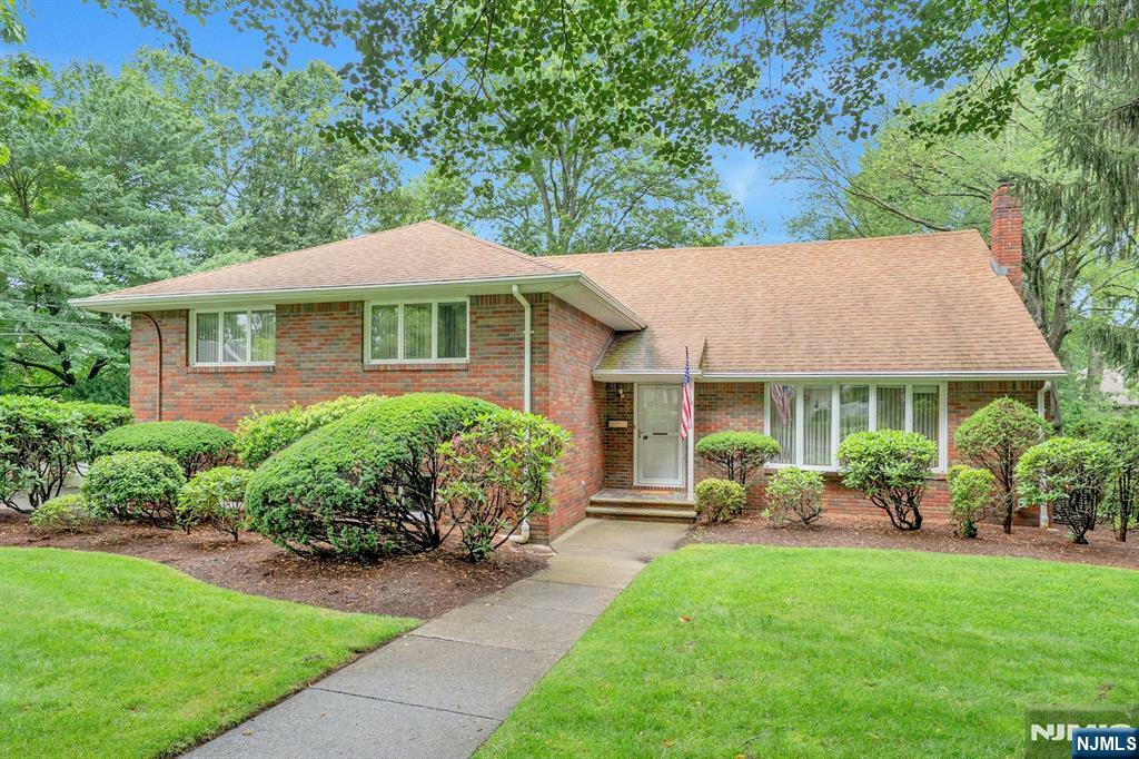Property Photo: 581 Mazur Avenue NJ 07652