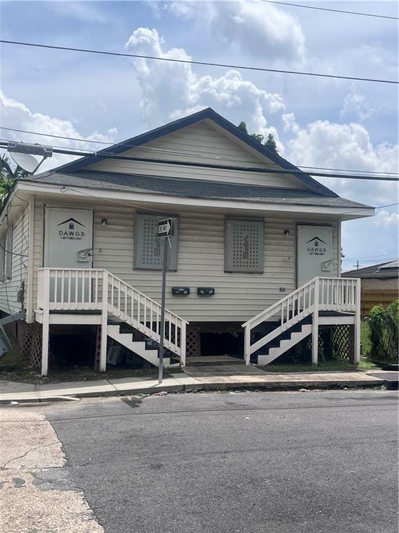 Property Photo:  2237 Harmony Street  LA 70115 