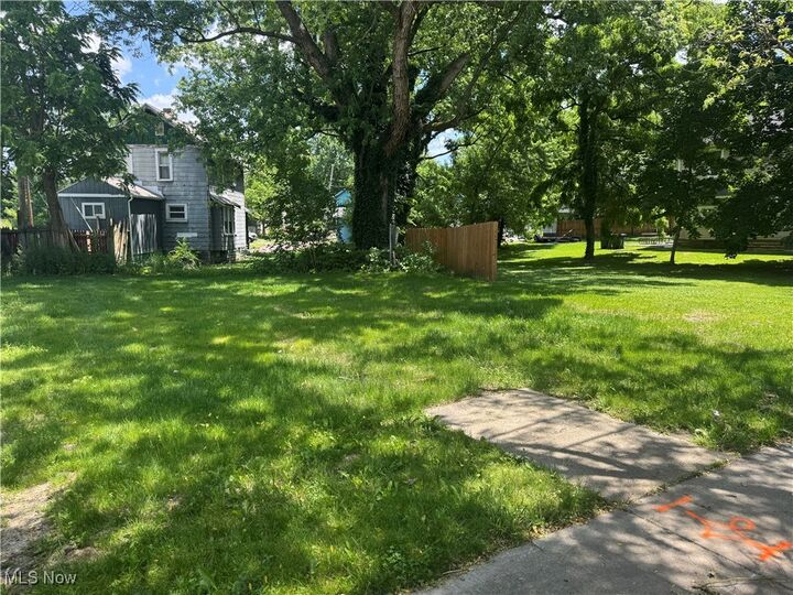 Property Photo: 600 Parkman Road OH 44485