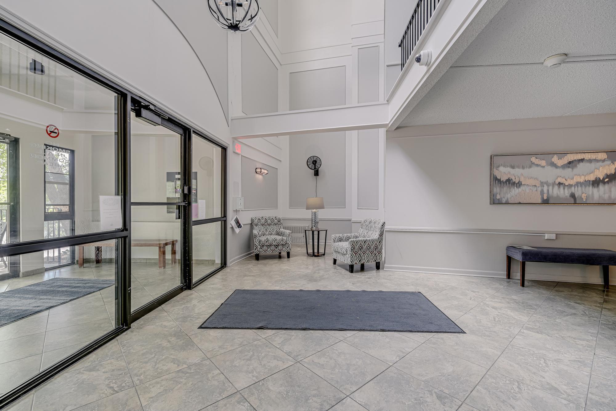 Property Photo:  10521 Cedar Lake Road 208  MN 55305 