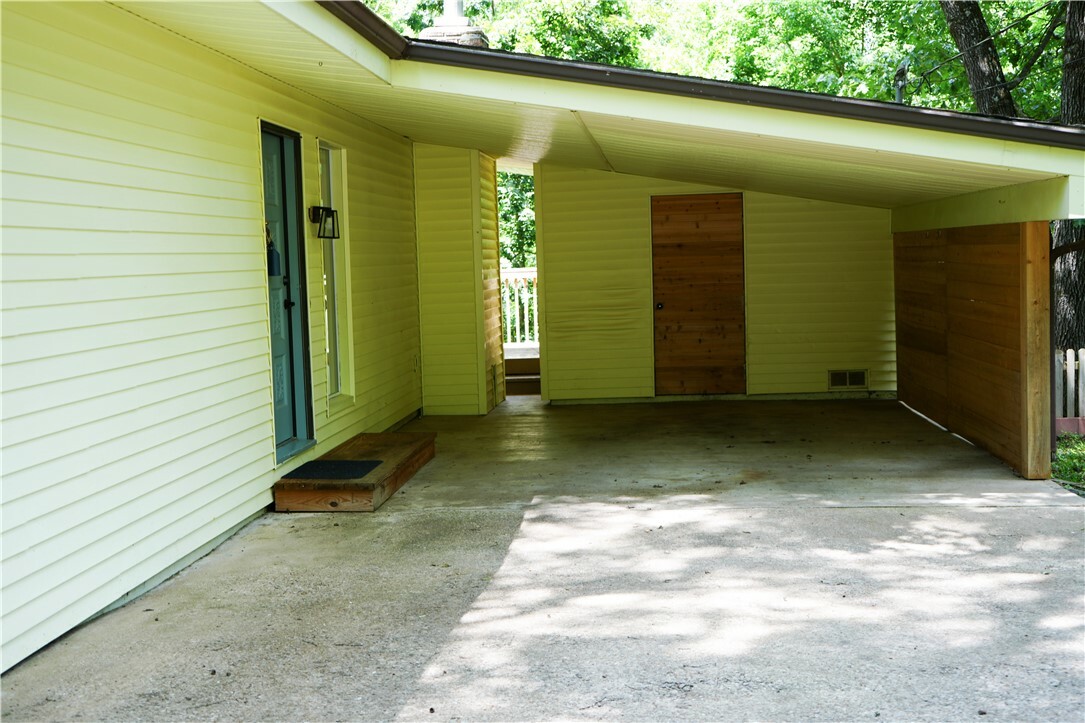 Property Photo: 1 Durweston Lane AR 72714