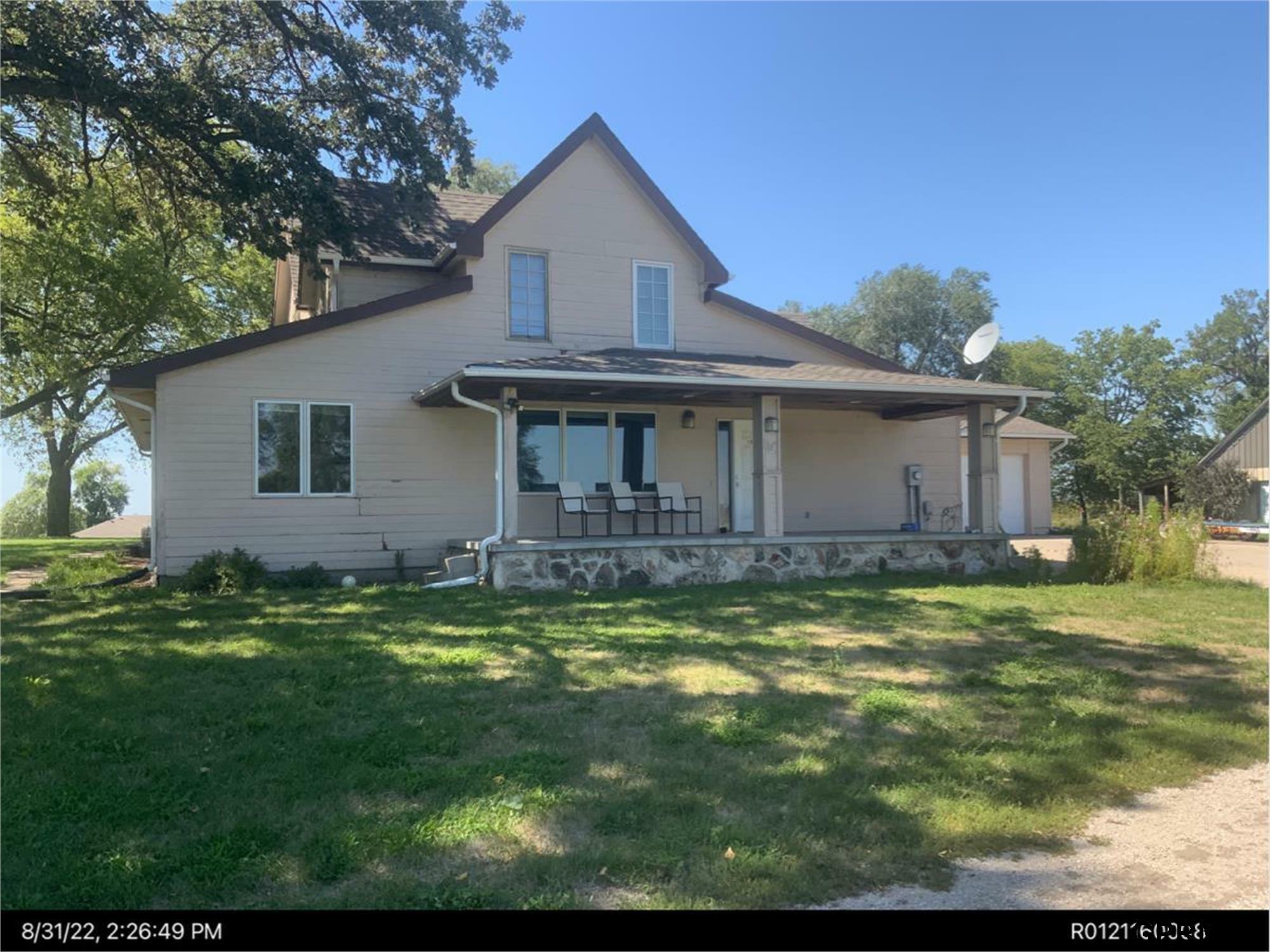 Property Photo: 19640 Pawnee Road NE 68007