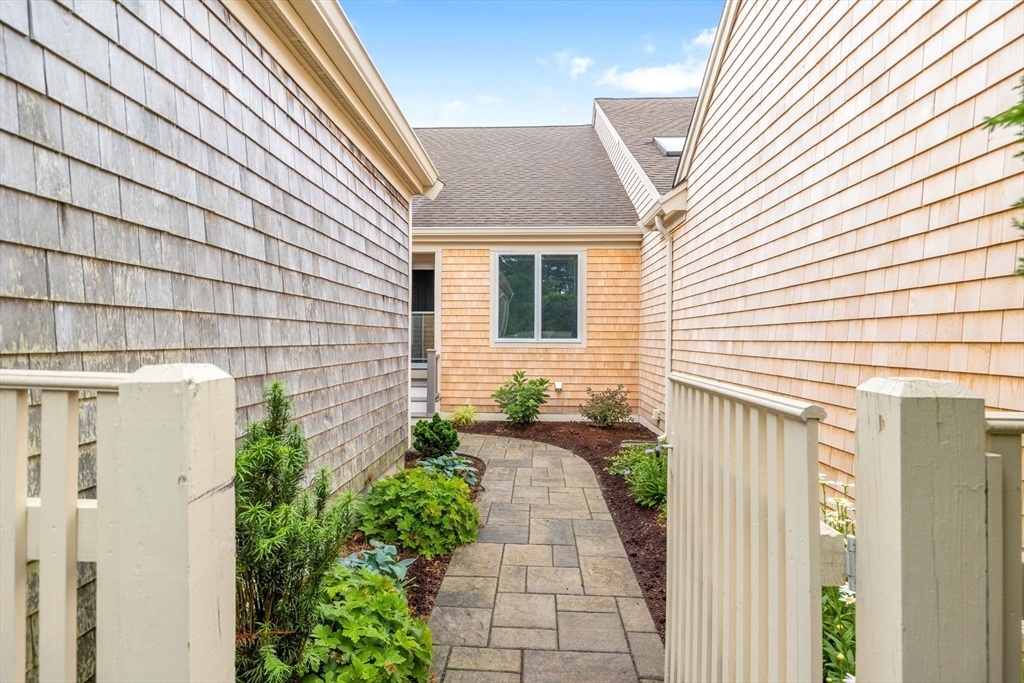 33 W Woods 33  Yarmouth MA 02675 photo