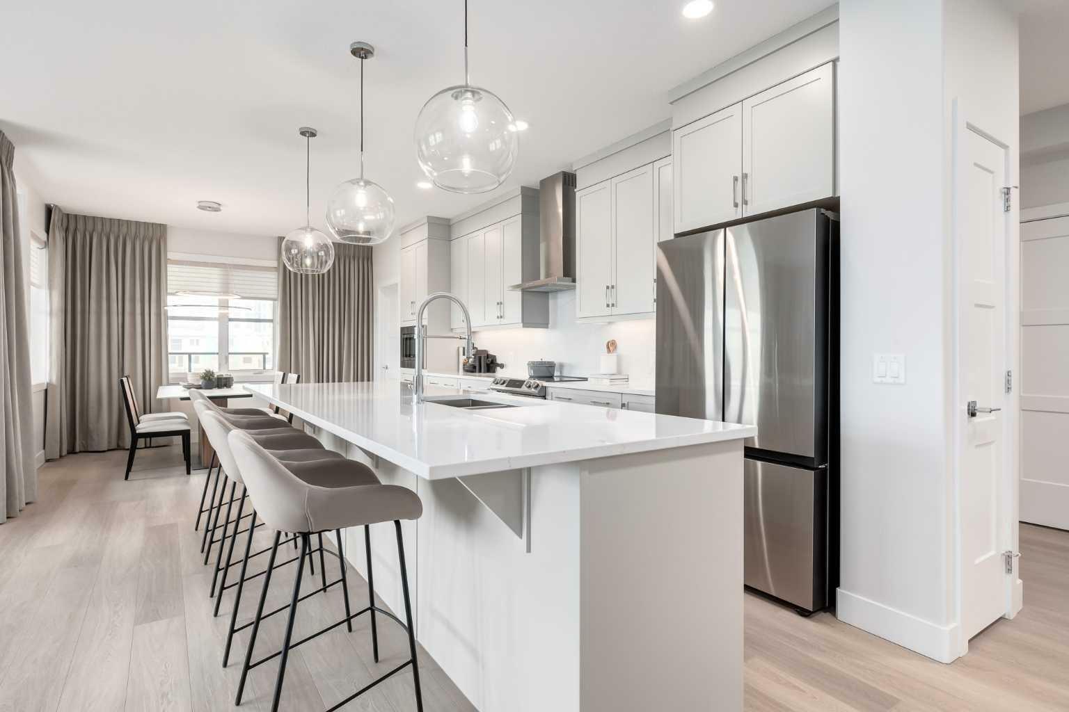 Photo de la propriété: 2117 81 Street SW 2113 AB T3H 6H5