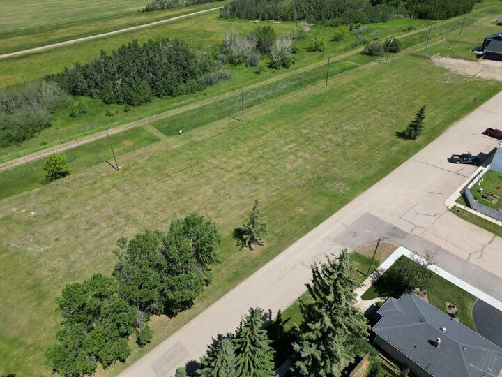 Property Photo: 5008 50 Avenue AB T0C 0N0