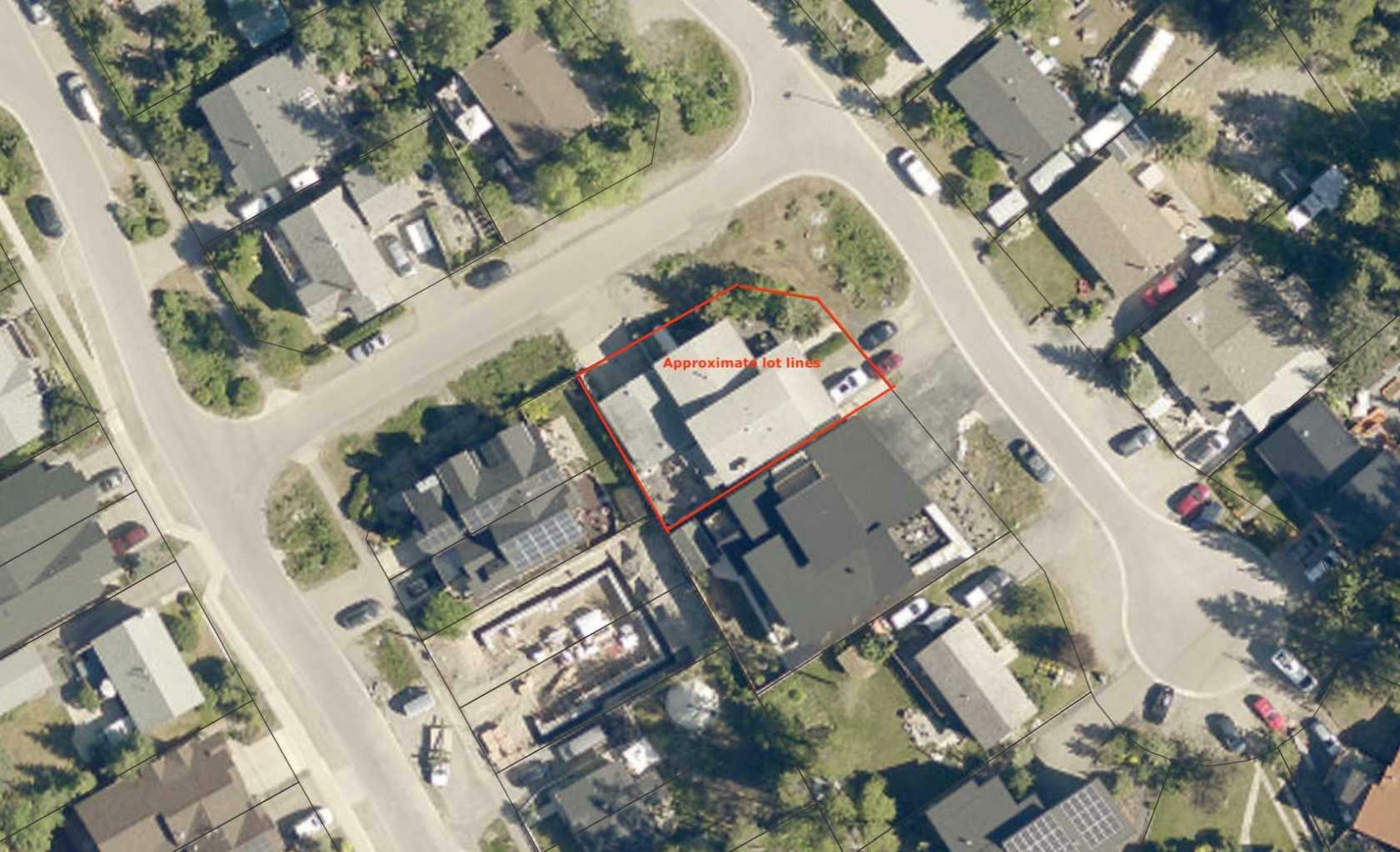 Property Photo: 18 Macdonald Place AB T1W 2N1