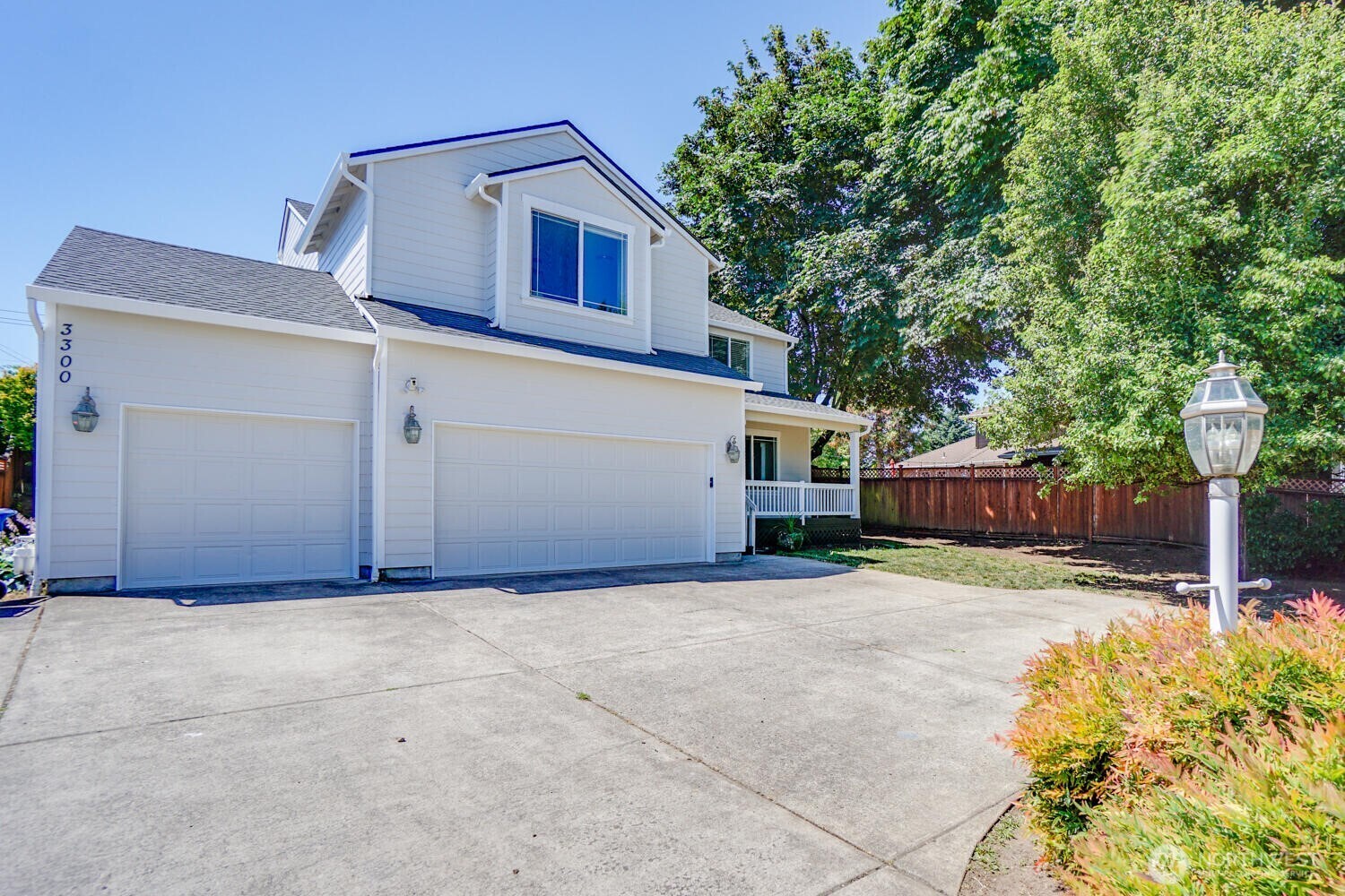 Property Photo: 3300 NE 90th Circle WA 98665