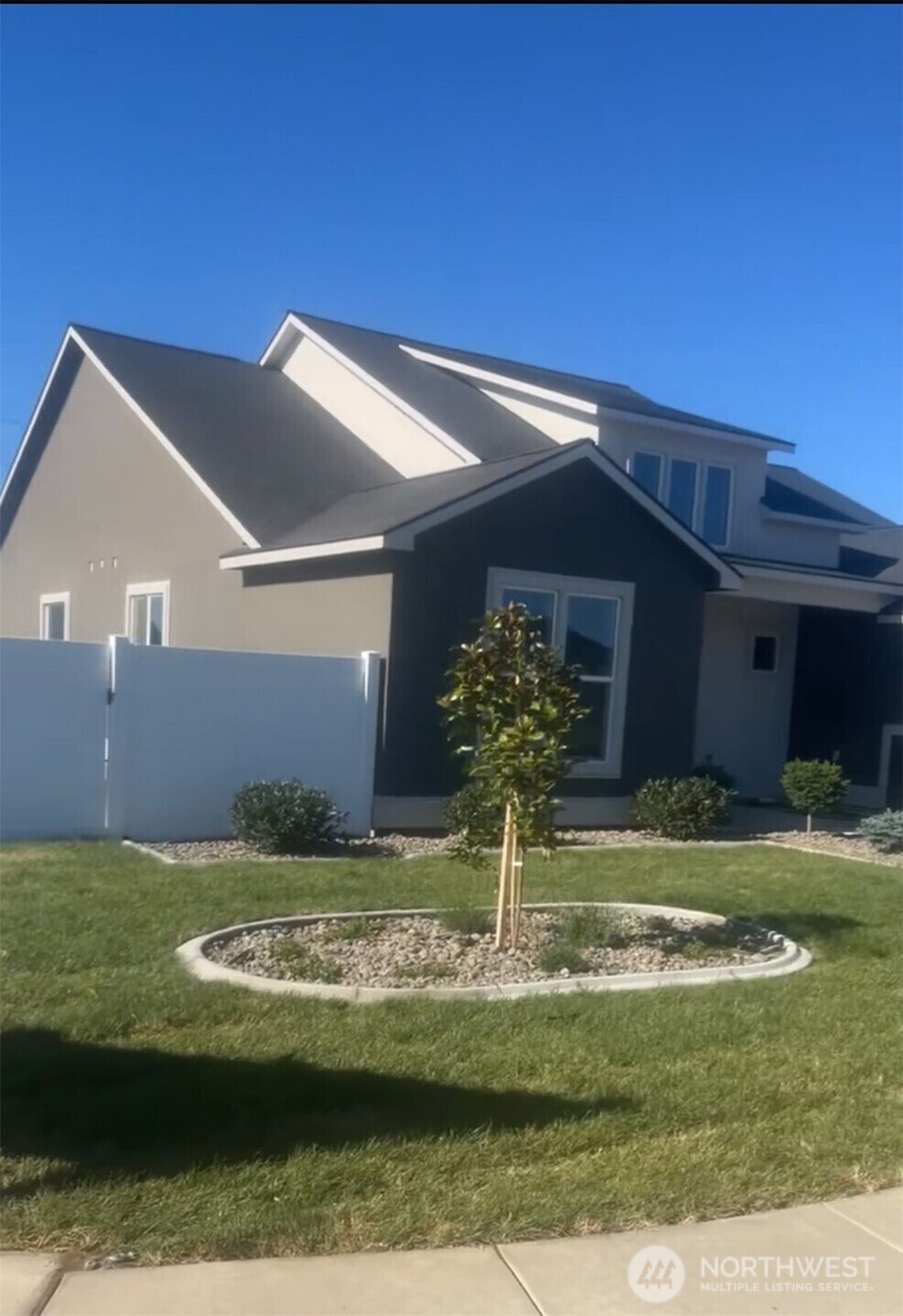 716  N Street NE  Quincy WA 98848 photo