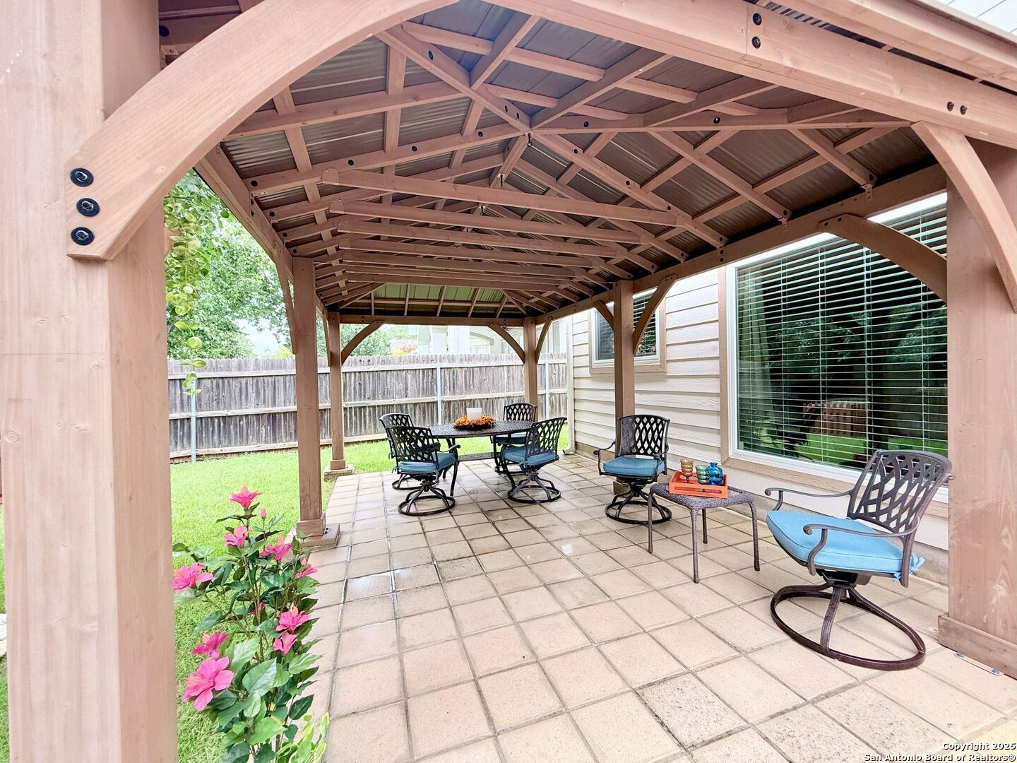 Property Photo: 5 Greta Dr TX 78248