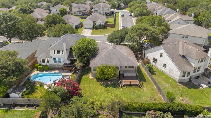 Property Photo:  665 La Bahia Loop  TX 78132 