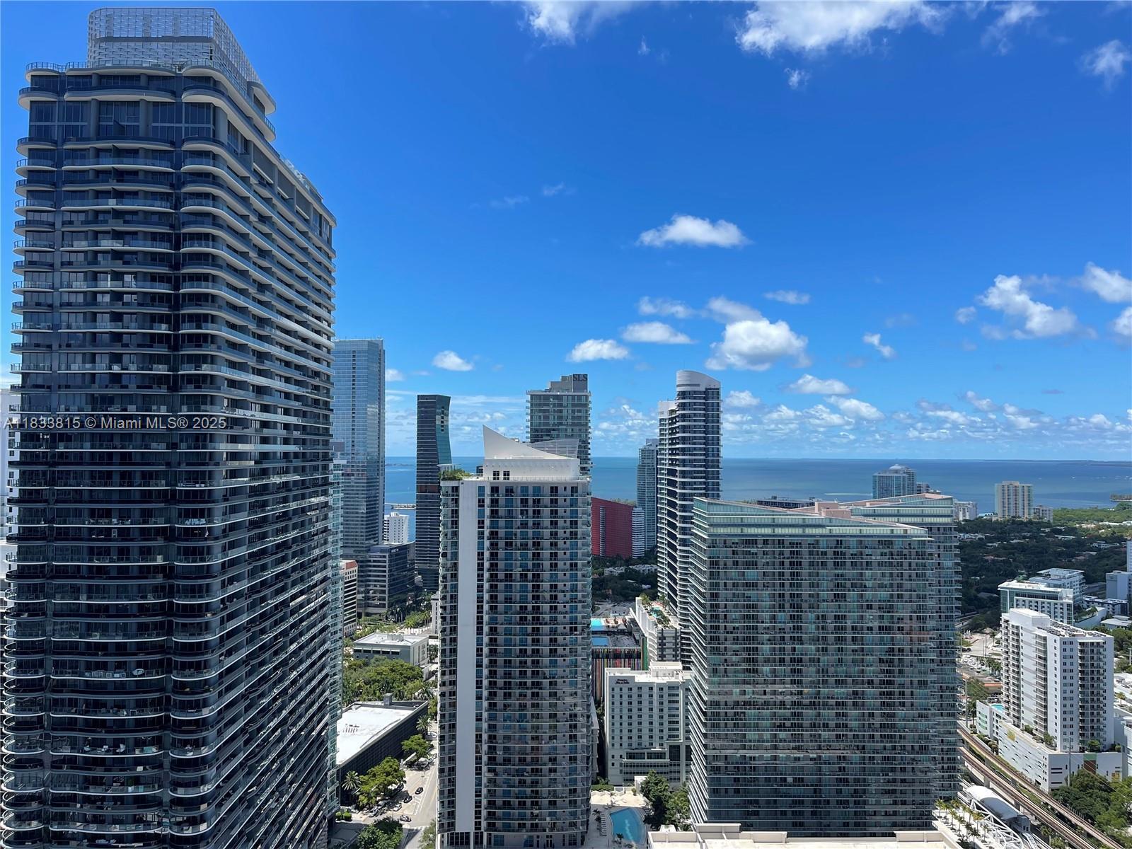 45 SW 9th St 4405  Miami FL 33130 photo