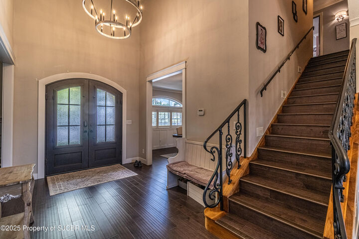 Property Photo:  636 Ridge Lea Court  NM 87401 