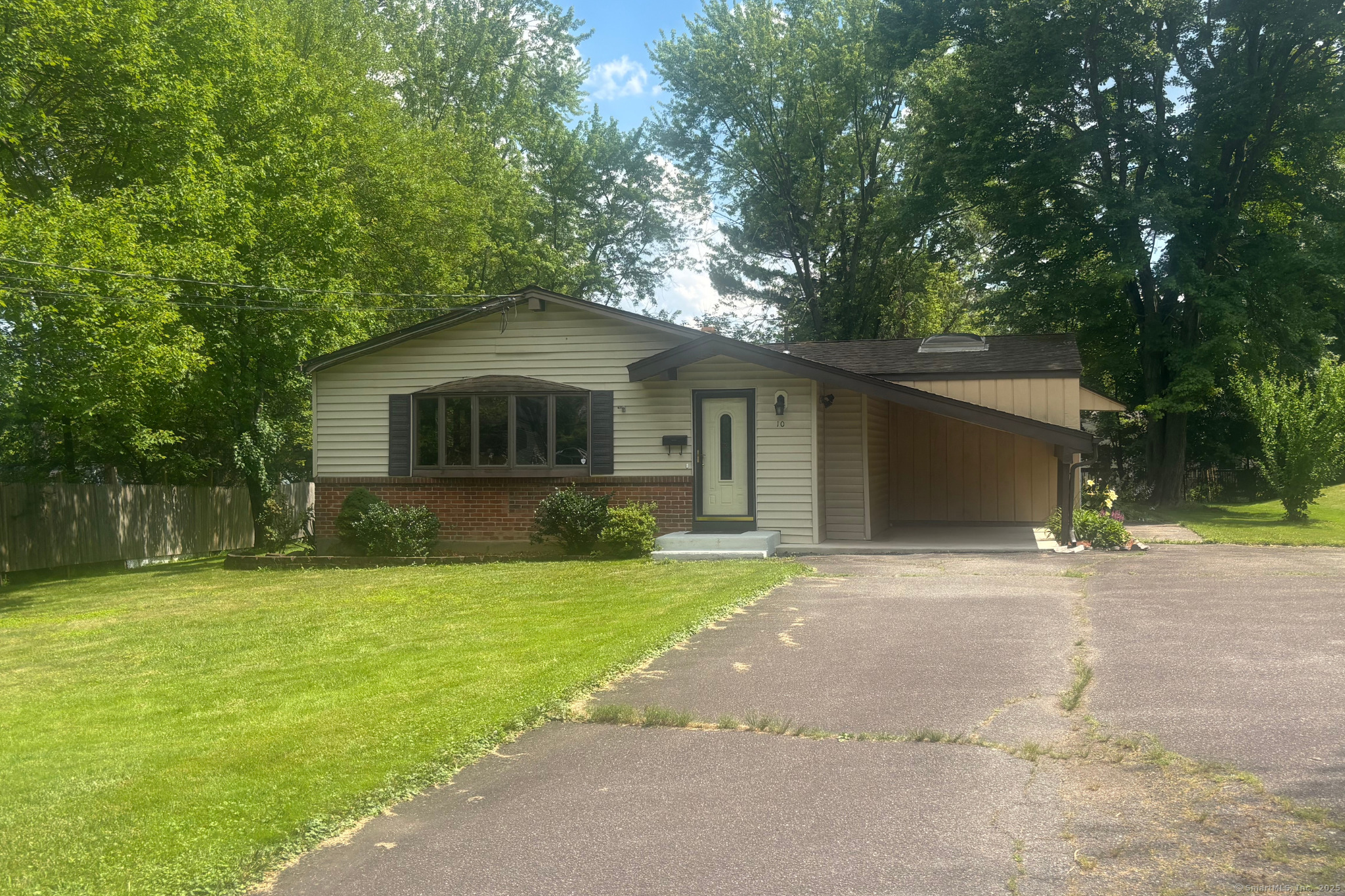 Property Photo: 10 Thomas Street CT 06096