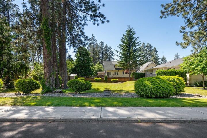 Property Photo:  3008 S Aurthur St  WA 99203 