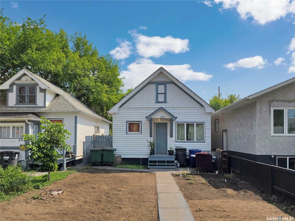 206 K Avenue S  Saskatoon SK S7M 2C8 photo