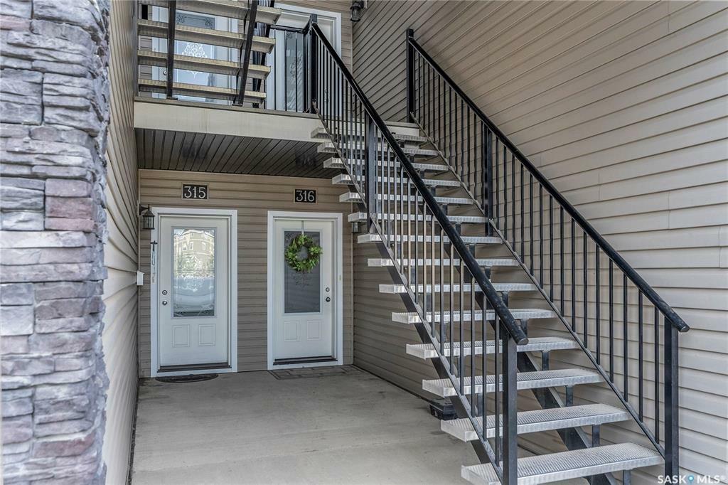 Property Photo: 125 Willis Crescent 316 SK S7T 0T1