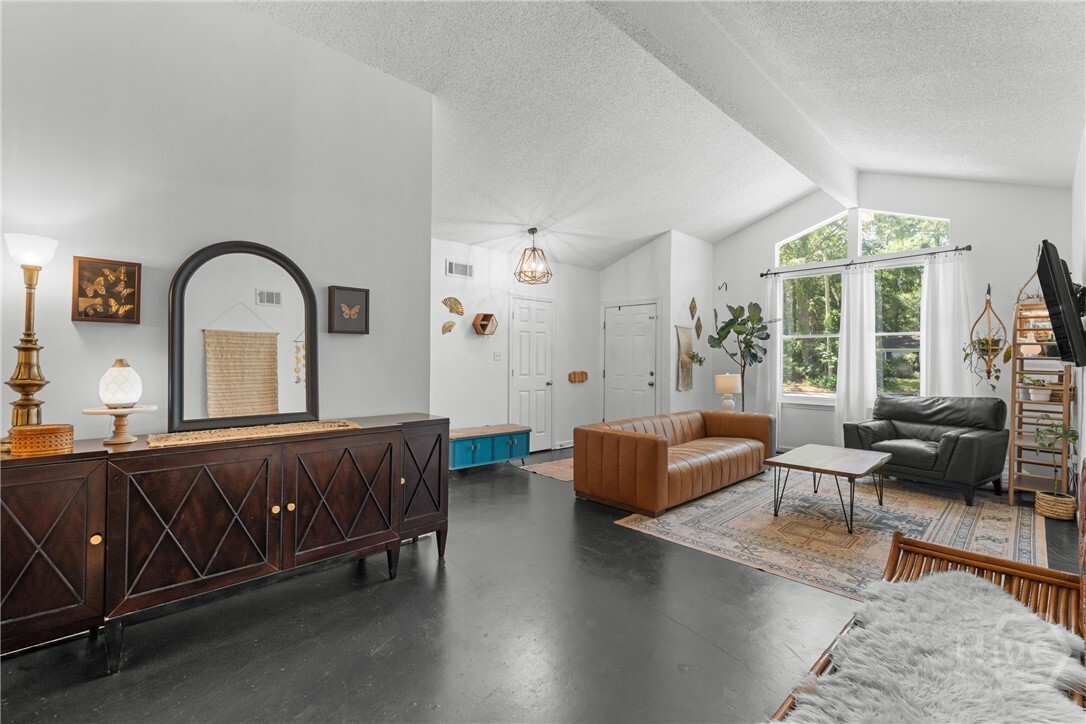 Property Photo:  7112 Hialeah Circle  GA 31406 