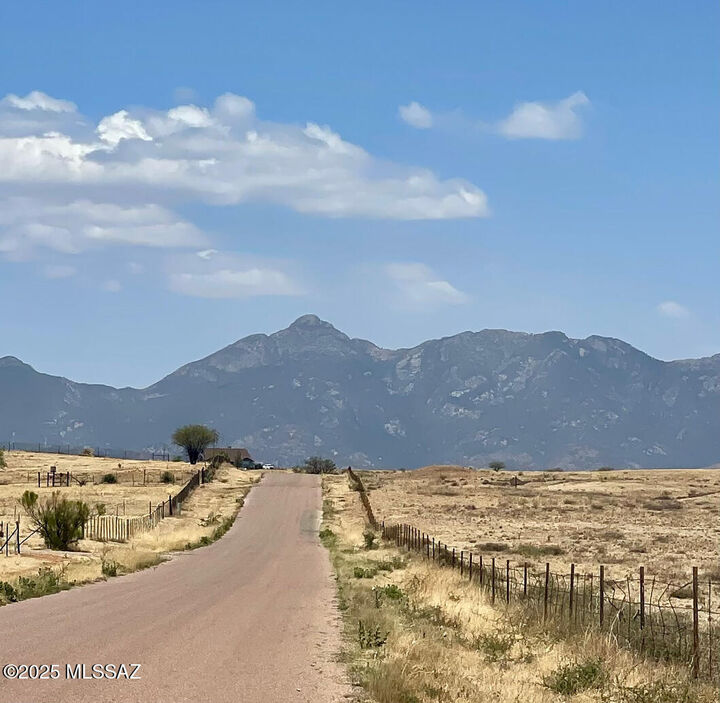 Property Photo: 89 Curly Horse Ranch Road AZ 85637