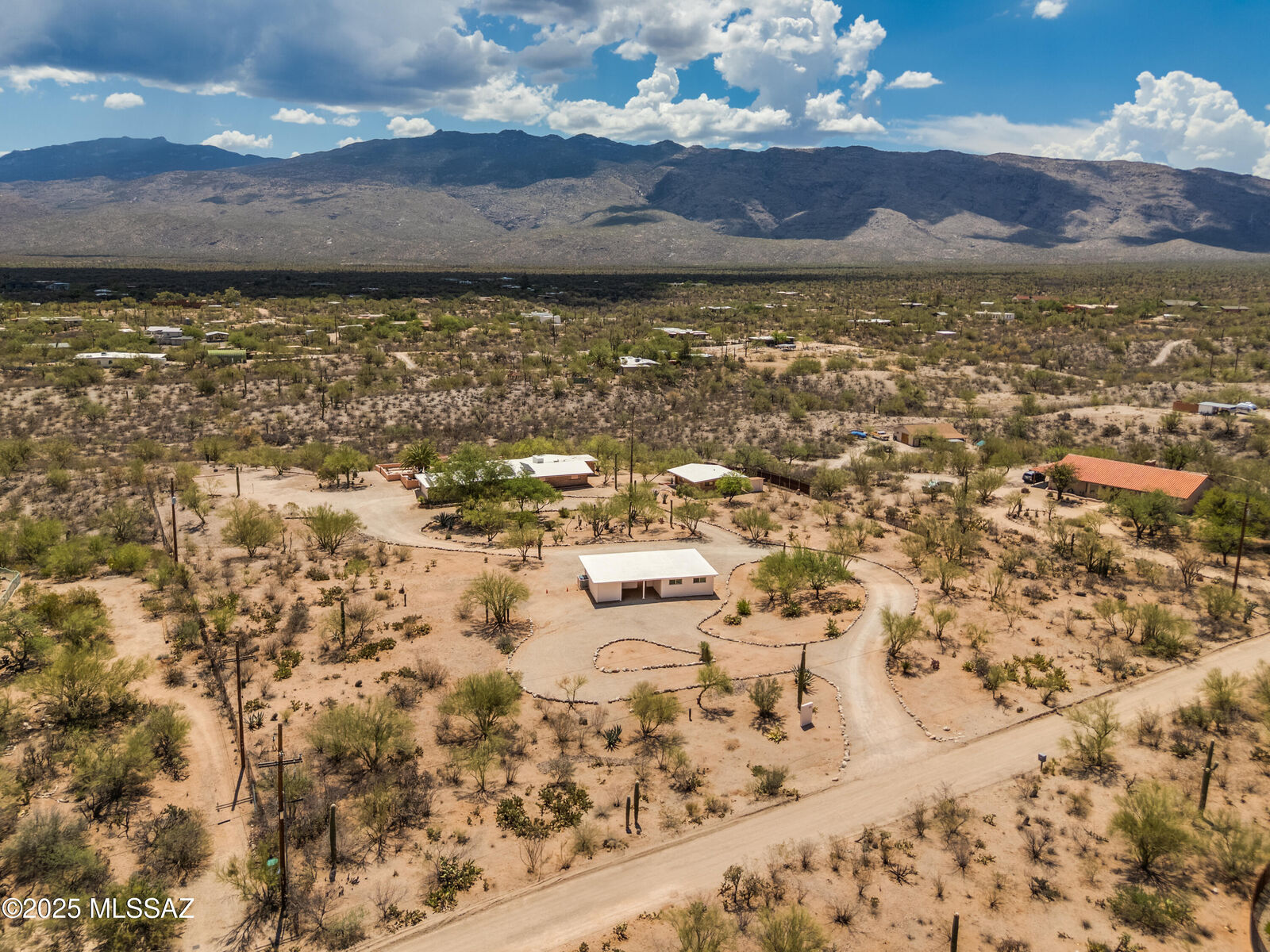 Property Photo:  500 N Avenida Venado  AZ 85748 