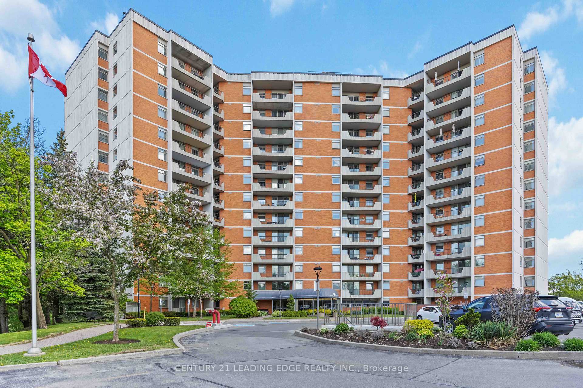 7811 Yonge Street 811  Markham ON L3T 4S3 photo