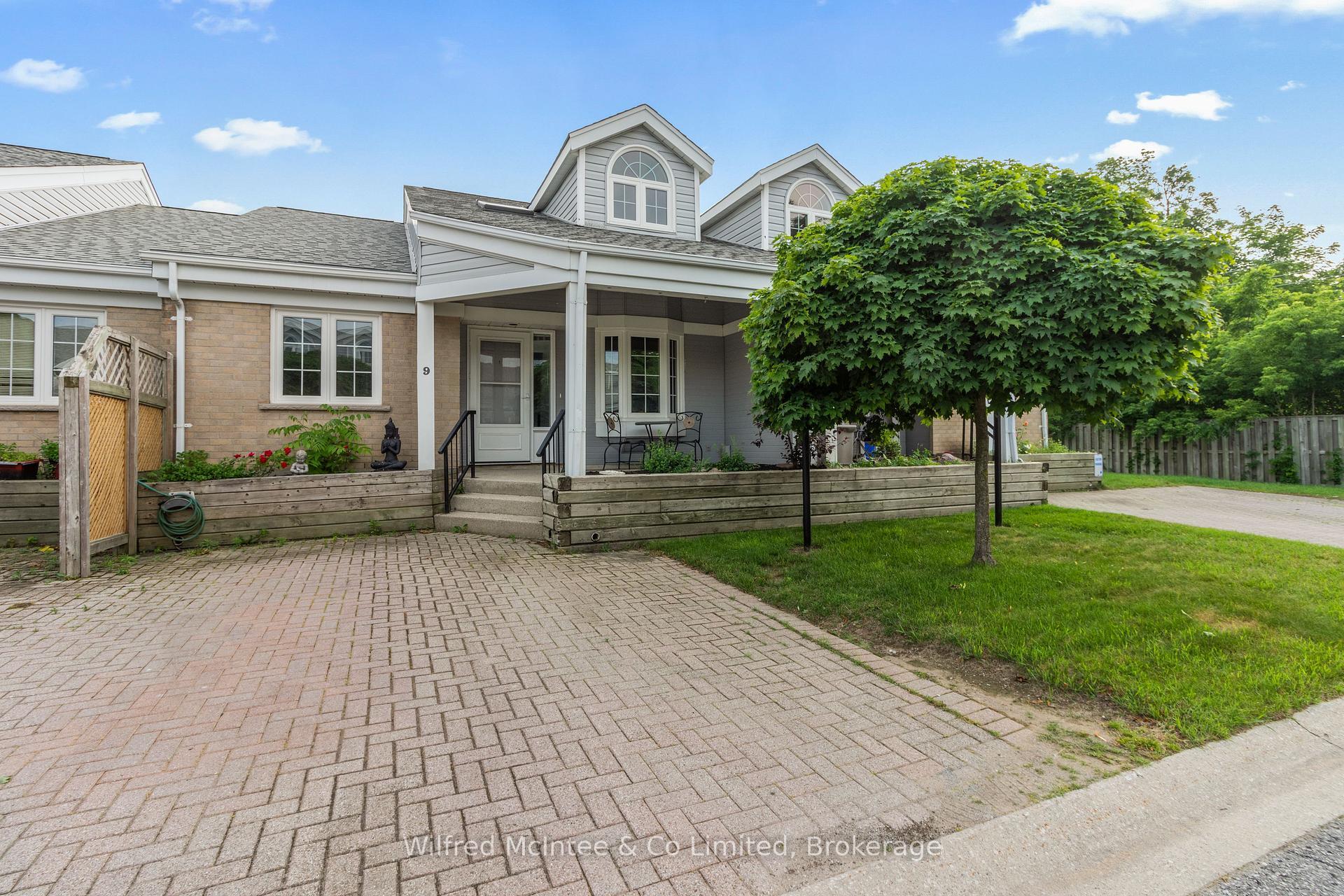 Property Photo: 834 Arlington Street 9 ON N0H 2C4