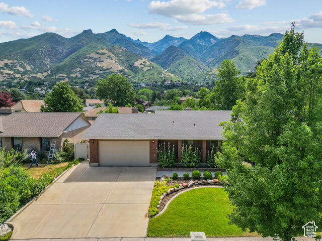 8711 S Rustler Rd  Cottonwood Heights UT 84093 photo