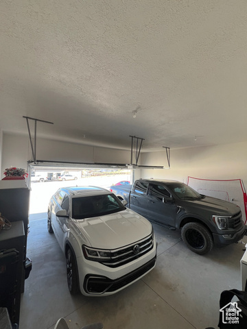 Property Photo: 420 W 350 N UT 84634