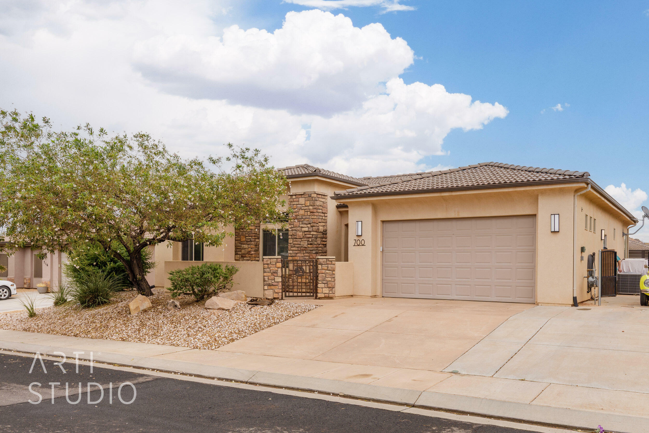 Property Photo: 700 N 3000 W UT 84737