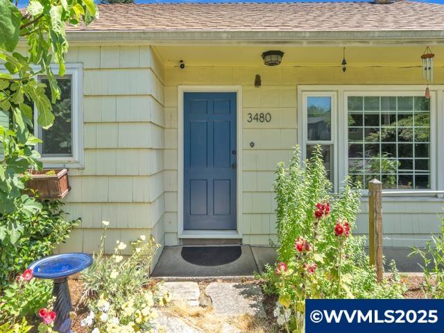 Property Photo: 3480 Neef Av SE OR 97302