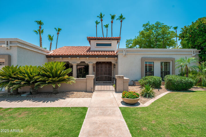 Property Photo: 7513 E Buena Terra Way AZ 85250