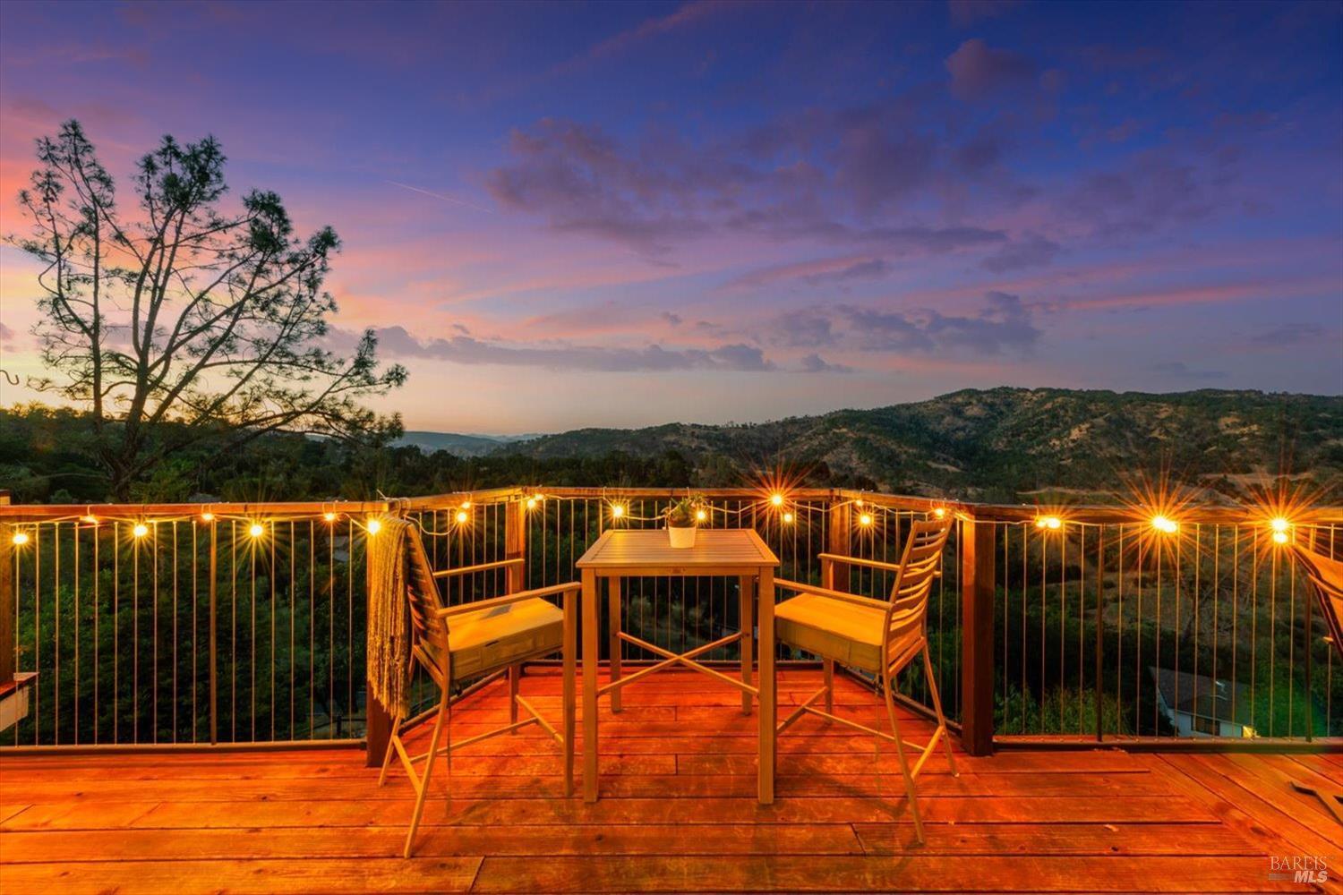 Property Photo:  76 Sunnyhill Lane  CA 94558 
