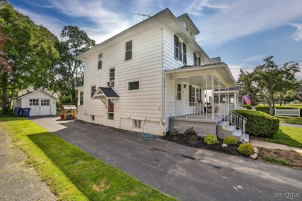 Property Photo: 42 Beverly Avenue NY 14094