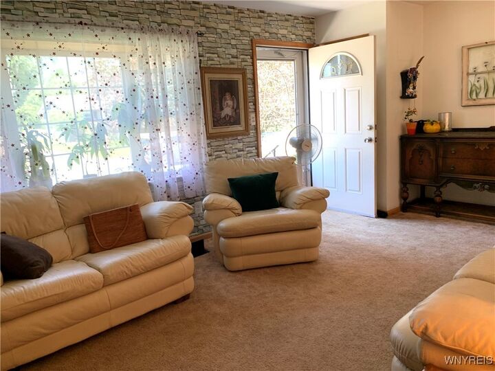 Property Photo: 27 Ridgedale Circle NY 14150
